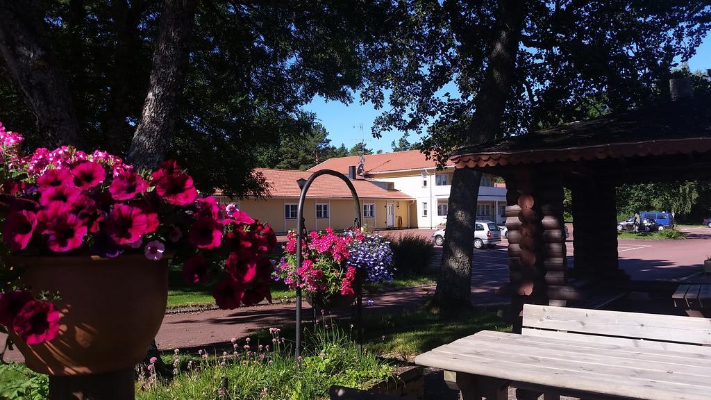 Basto Hotel & Stugby Palsbole Zewnętrze zdjęcie